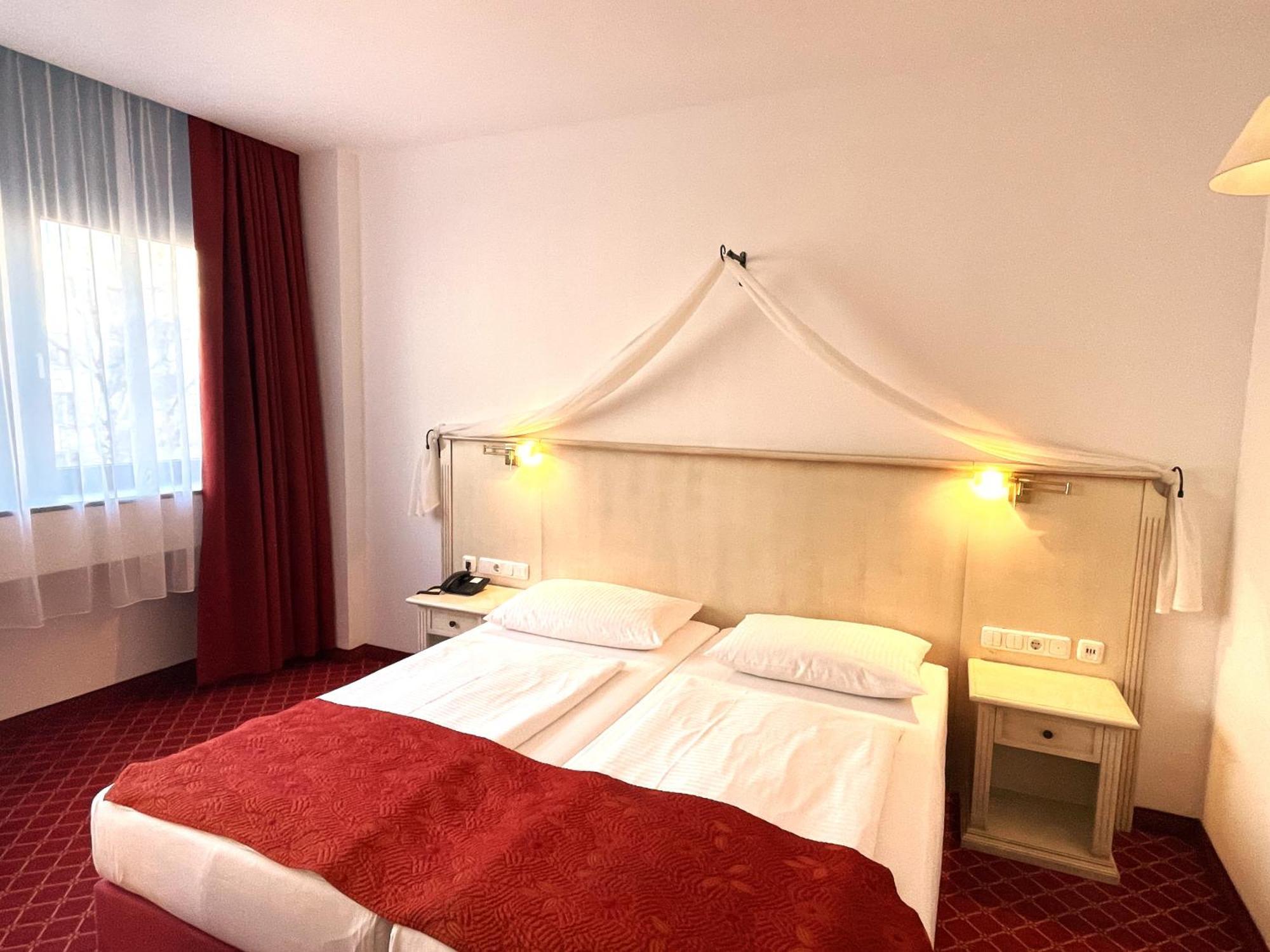 Standard Double Room,1276948891:JPEG